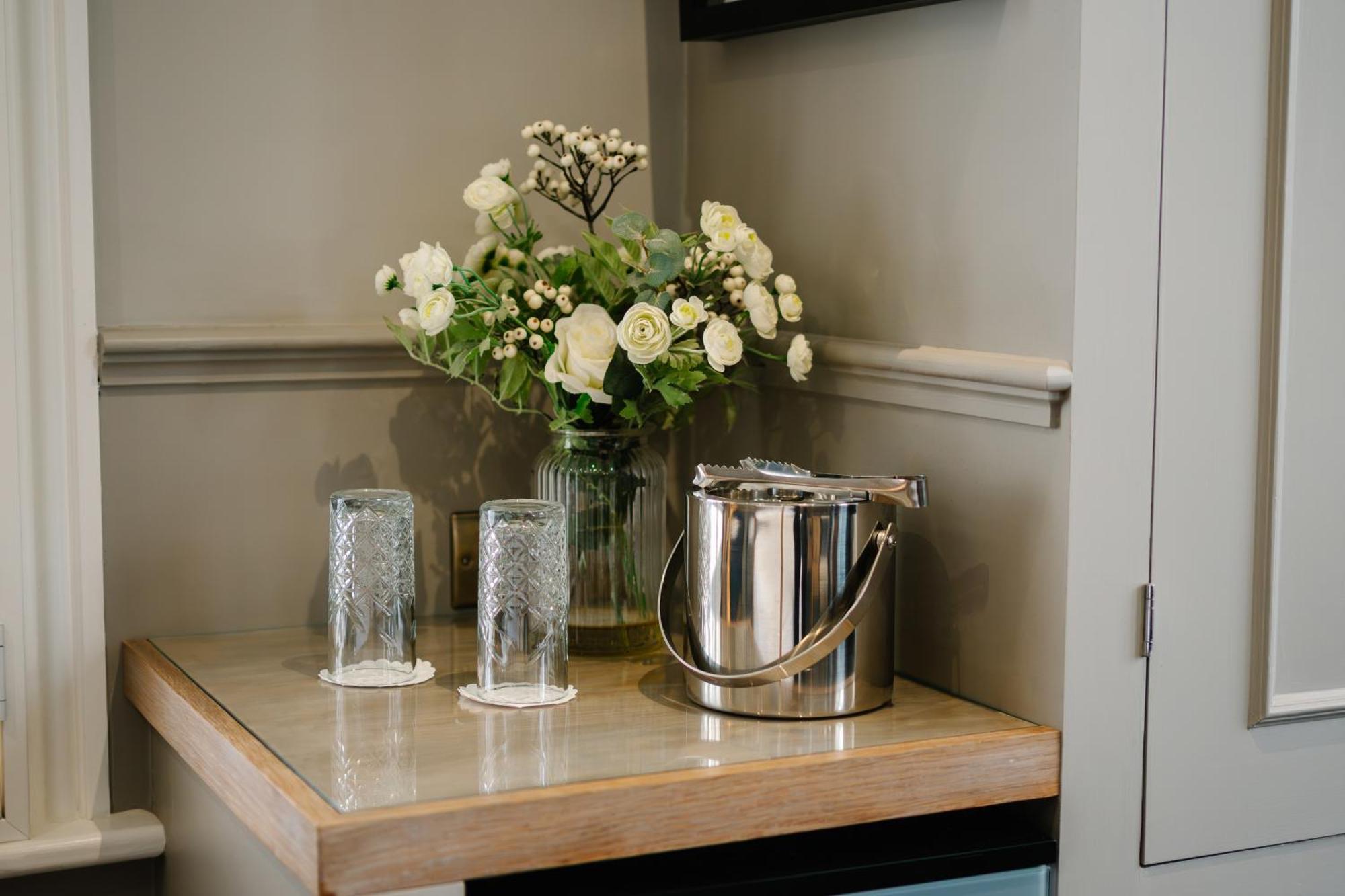 Hatton Court Hotel Gloucester Buitenkant foto
